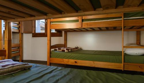 Bunk Bed in Mixed Dormitory Room