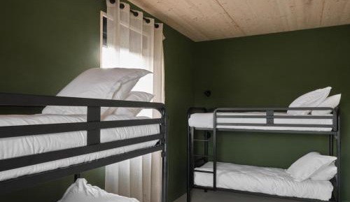 Mixed Dormitory Room