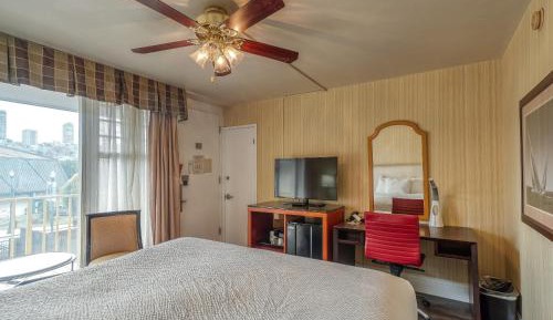 Classic Room, 1 King Bed