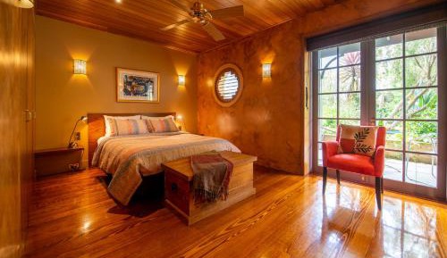 Mangrove One-Bedroom Suite with Spa Bath