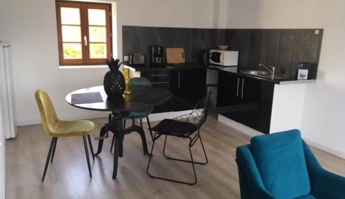 Apartment with Shower