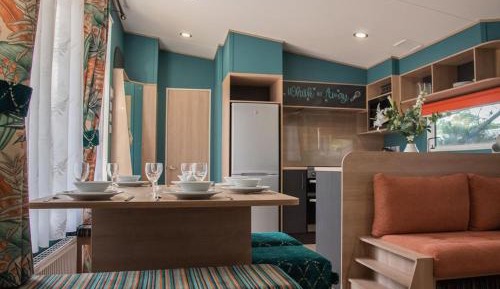 Burst of Blue 7 Berth (5+2)