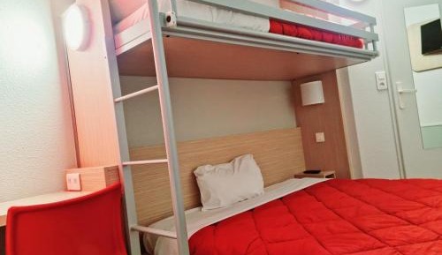 Triple Room (1 Double Bed + 1 Bunk Bed)