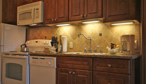 Studio Apartment - Nonsmoking