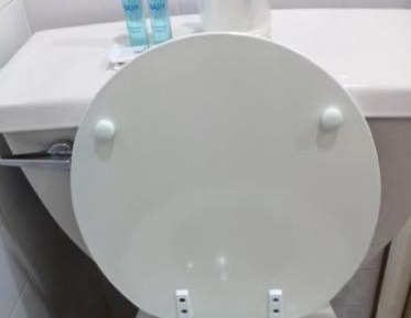 Standard Double Room with one Queen Bed - CASH ONLY