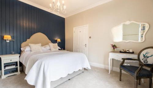 Deluxe Double Room with Shower