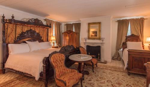 Quadruple Room with Bathroom