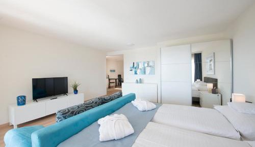 Studio Suite with Air-Conditioning