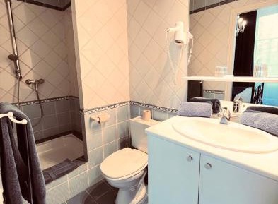 Double Room with Shower