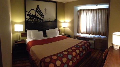 Queen Room - Non-Smoking