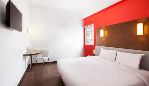 Smart Queen Room