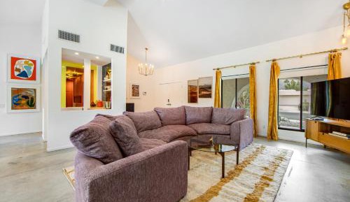 Four bedroom holiday home 