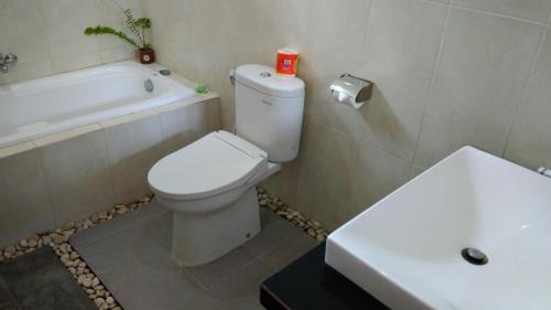 Deluxe Double Room with Balcony and Sea View
