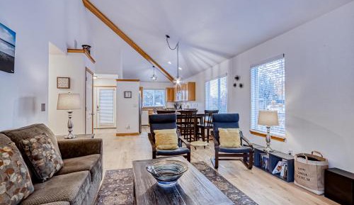 Three-Bedroom Vacation Home 