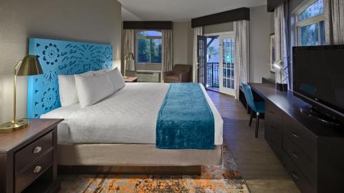 King Suite with Balcony