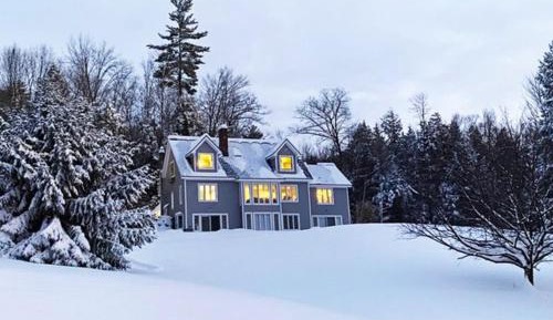 Four bedroom holiday home 