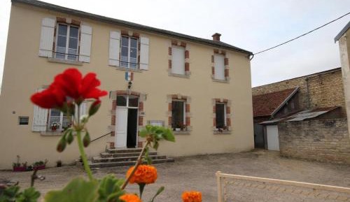 Three-Bedroom Vacation Home 