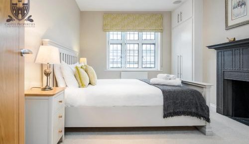 Apartment with Garden View