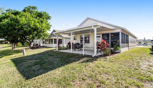 Three-Bedroom Vacation Home 