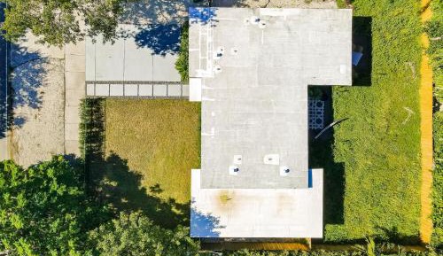 Three-Bedroom Vacation Home 