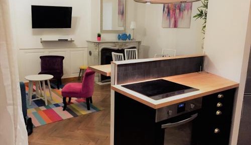 Double or Twin Room with Mountain View