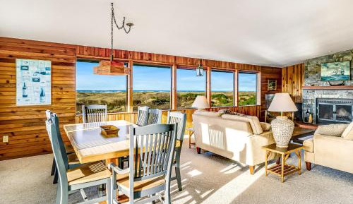 Four-Bedroom Vacation Home