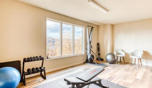 Three-Bedroom Vacation Home 