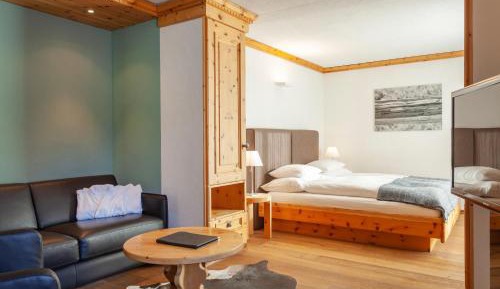 Junior Suite with Mountain View