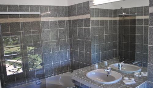 Deluxe Double Room with Garden View