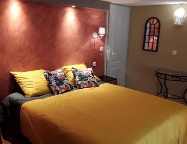 Double Room with Mountain View