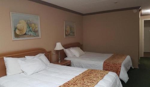 Queen Room