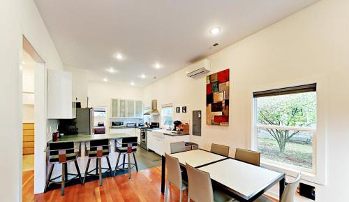 Three-Bedroom Vacation Home 