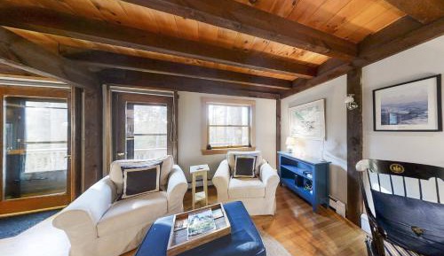 Three-Bedroom Vacation Home 
