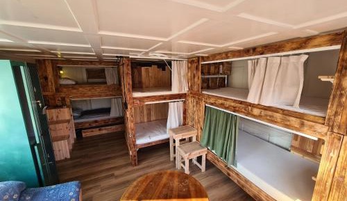 Bed in 6-Bed Mixed Dormitory Room
