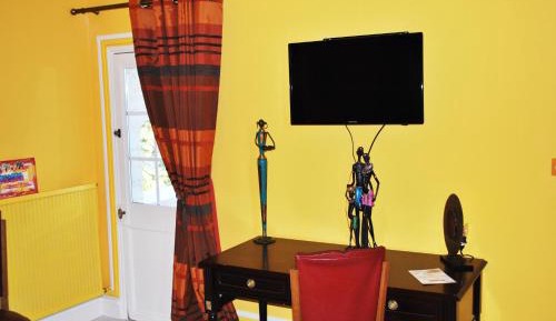 Deluxe Double Room with Courtyard View