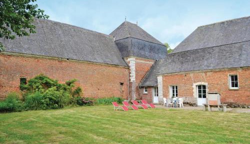 Two-Bedroom Holiday Home