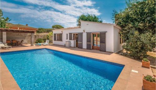 Three-Bedroom Vacation Home 