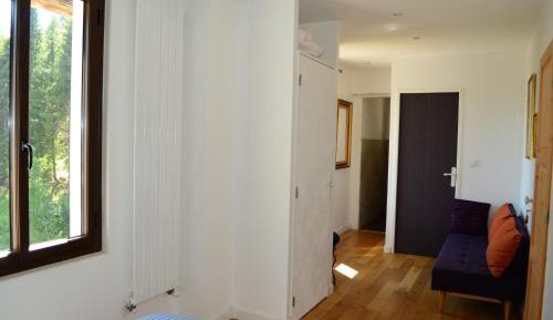 Twin Room with Shower