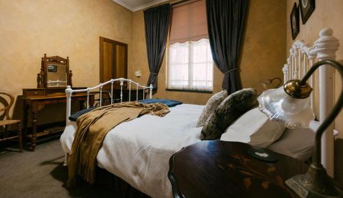 Two-Bedroom Apartment (4 guests)