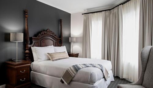 Queen Room