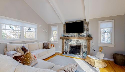 Three-Bedroom Vacation Home 