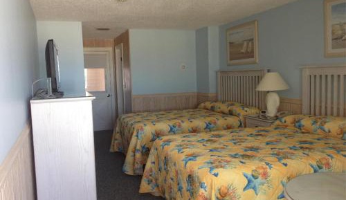 Queen Room with Two Queen Beds - Ocean Front