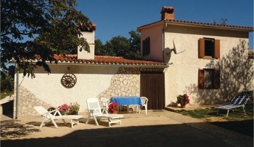 Three-Bedroom Vacation Home 