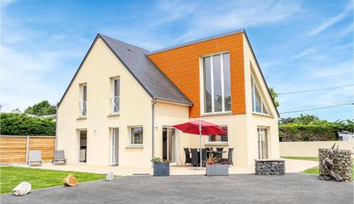 Three-Bedroom Vacation Home 