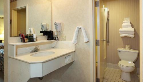 Standard Queen Room with Two Queen Beds