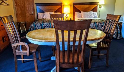 Deluxe Family Suite