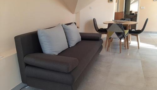 One-Bedroom Apartment (4 Adults)