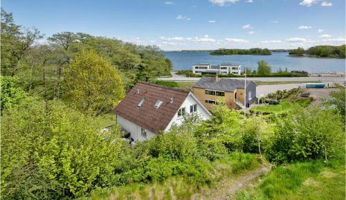 Four-Bedroom Vacation Home