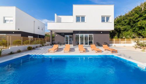 Villa with Private Pool