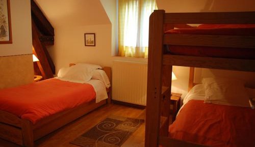 Triple Room with Private Bathroom